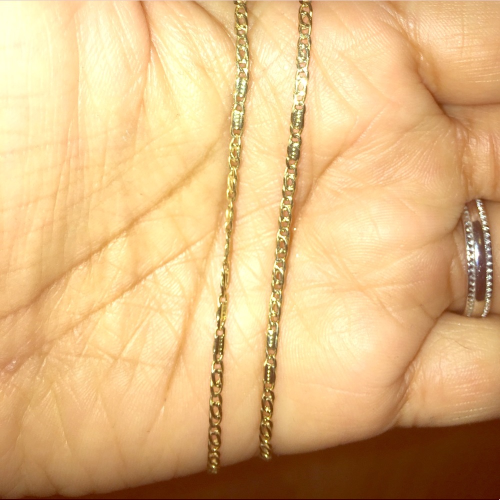 14k gold necklace (woman’s)